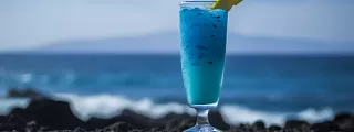 Mayspiri.store - Recept: Blue Hawaiian Cocktail osvěžující kousek Havaje ve sklenici